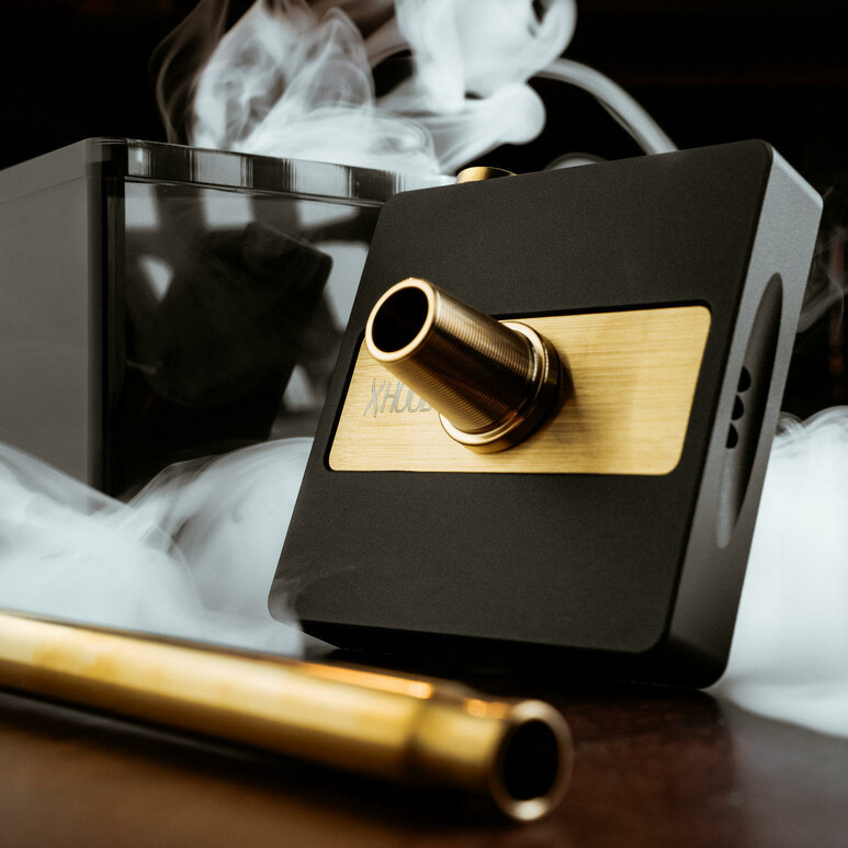 Hookah Hoob - subAtom (Black / Gold components / Transparent Flask)